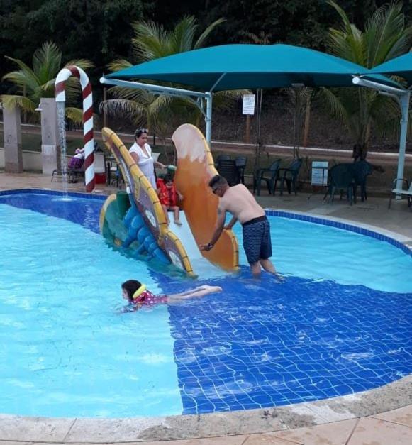 Aldeia Do Lago Caldas Novas Lindo Apt Com Cozinha Mobilia Nova Pode Levar Bebidas Na Area Das Piscinas Eksteriør bilde